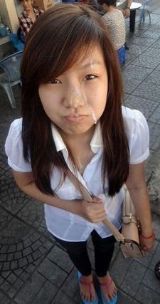 Asian girls: Public pictures